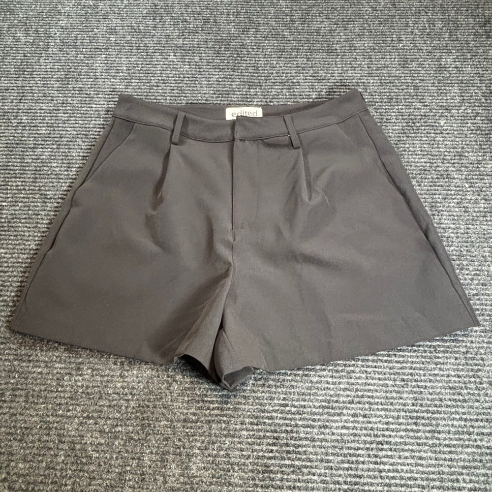 Edited by Remi Bader Womens Black‎ Tailored Pleated Shorts Size 8 ER3003 NWT